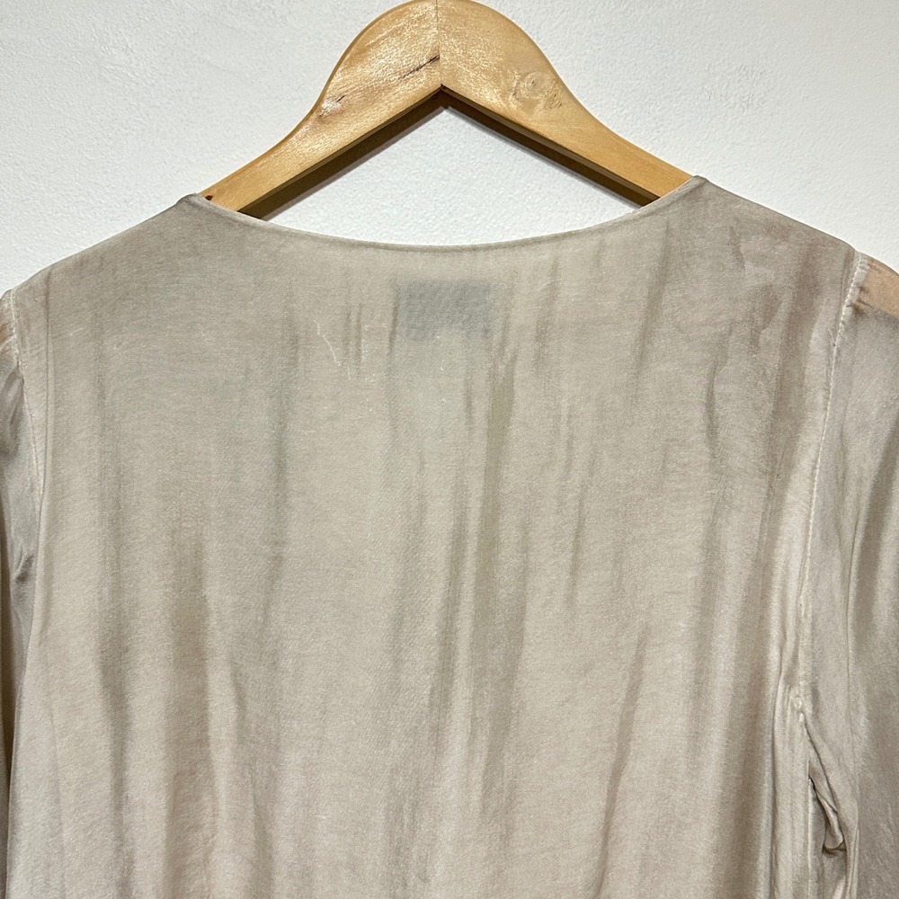 Belle France Blouse Womens M Silk Blend Sequin V-Neck Champagne Shimmer Luxury - Picture 9 of 10